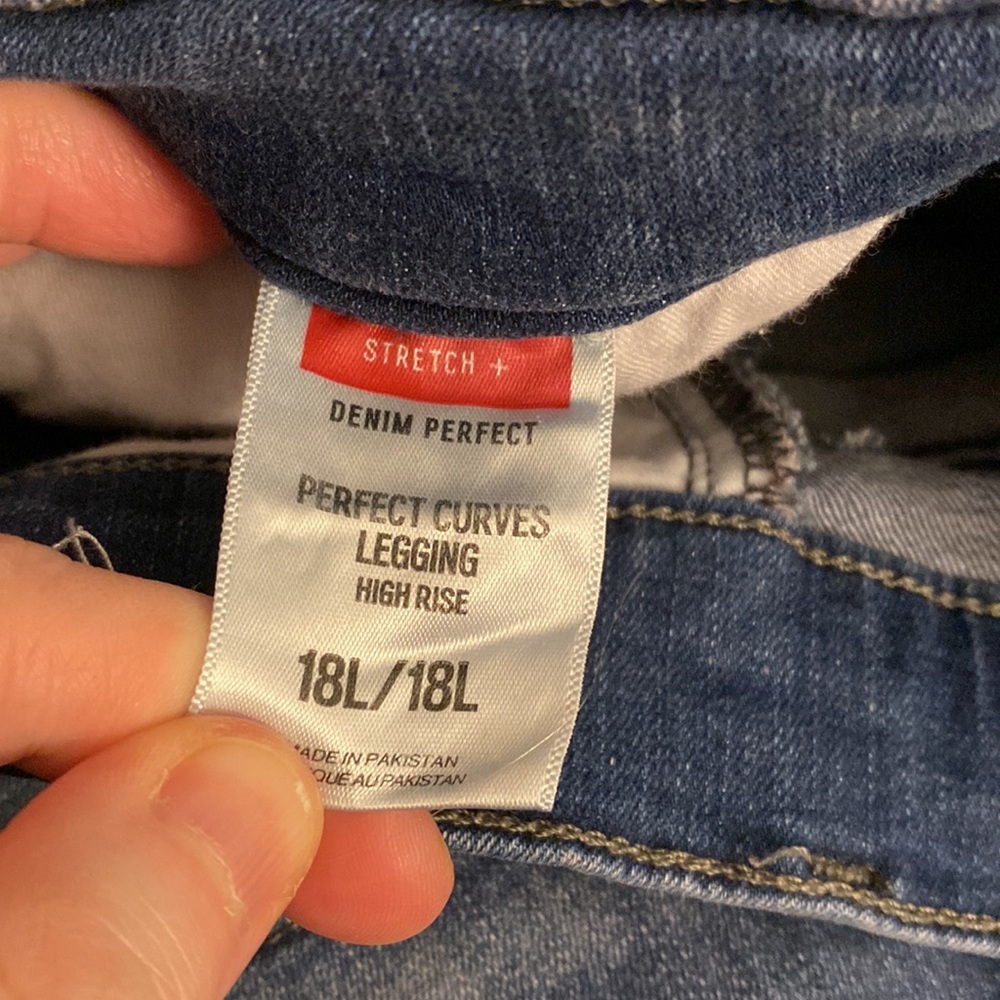 High Rise Legging Jeans - Picture 3 of 11